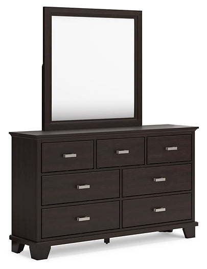 Covetown Queen Panel Bed with Mirrored Dresser and Nightstand