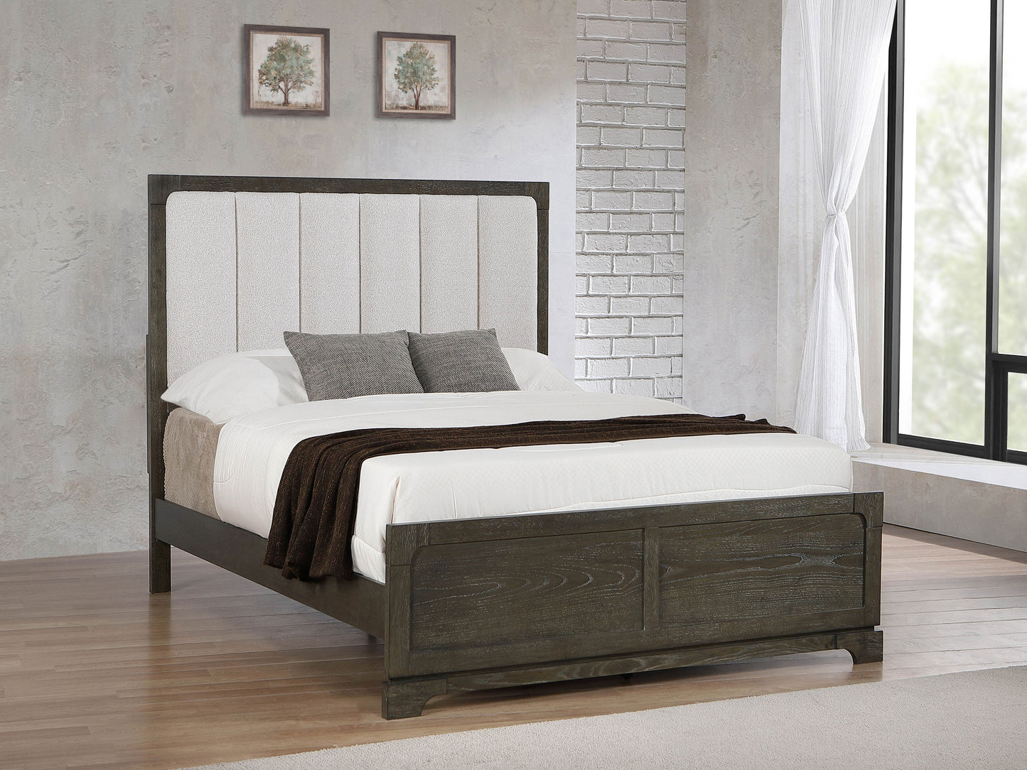 Gran Park 59-inch Eastern King Panel Bed Dark Cocoa