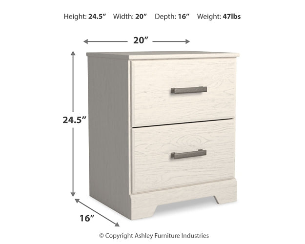 Stelsie Full Panel Bed with Mirrored Dresser and Nightstand